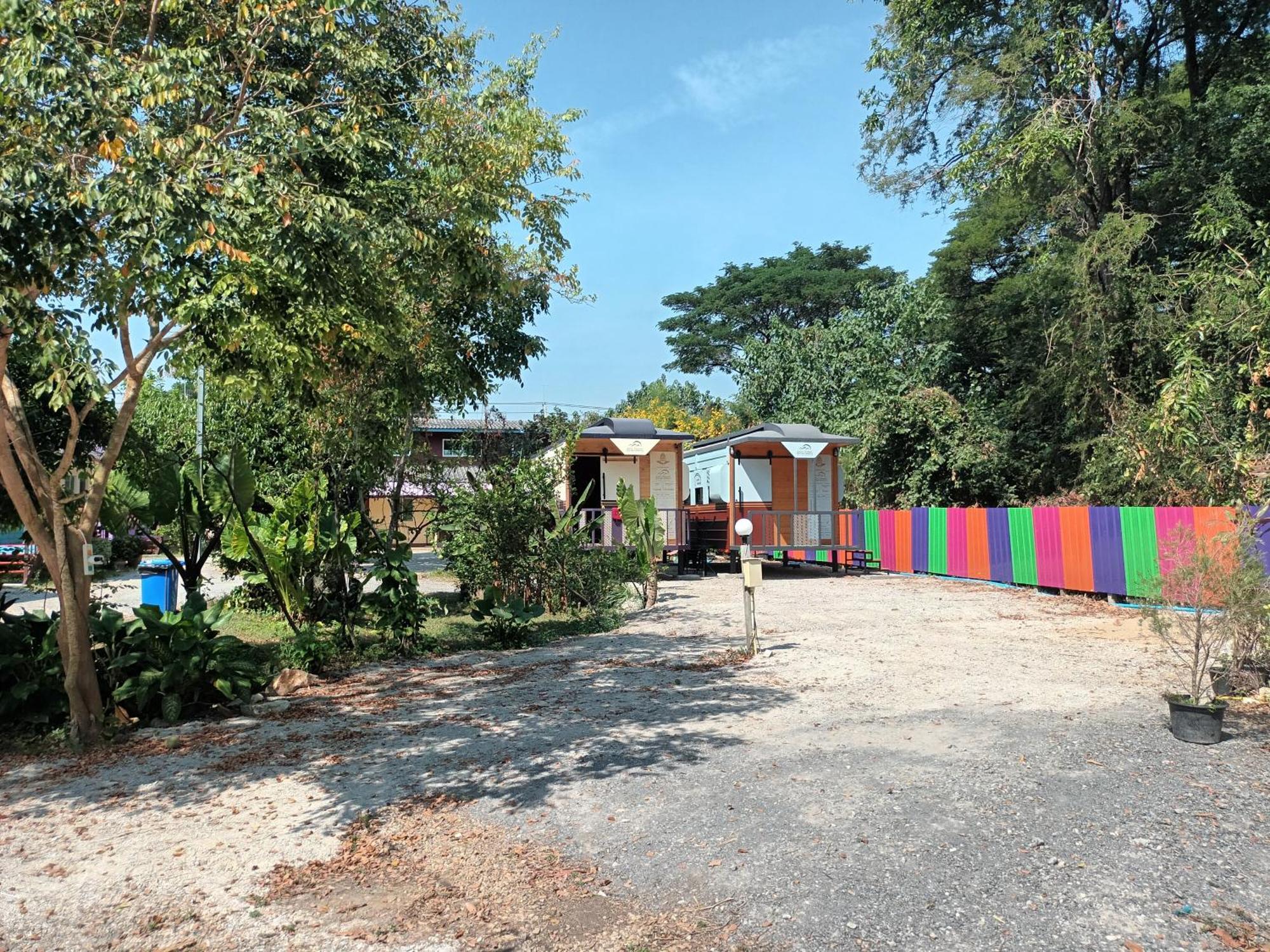 ชายเขาโฮมสเตย์ Kanchanaburi Buitenkant foto
